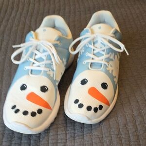 Light Blue Snowman Accent Men's Sneakers by